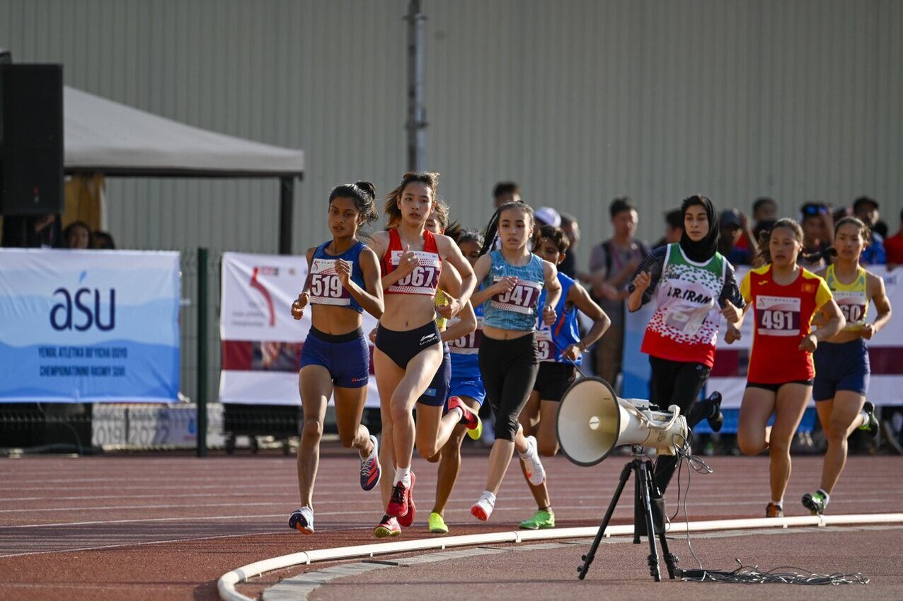 113-1500m-Girl-Final-_EK14202_web res