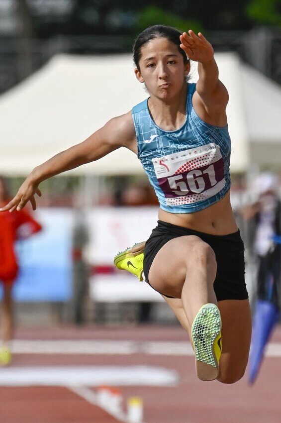 307-Triple Jump-Girl-Final-_EK19362_web res